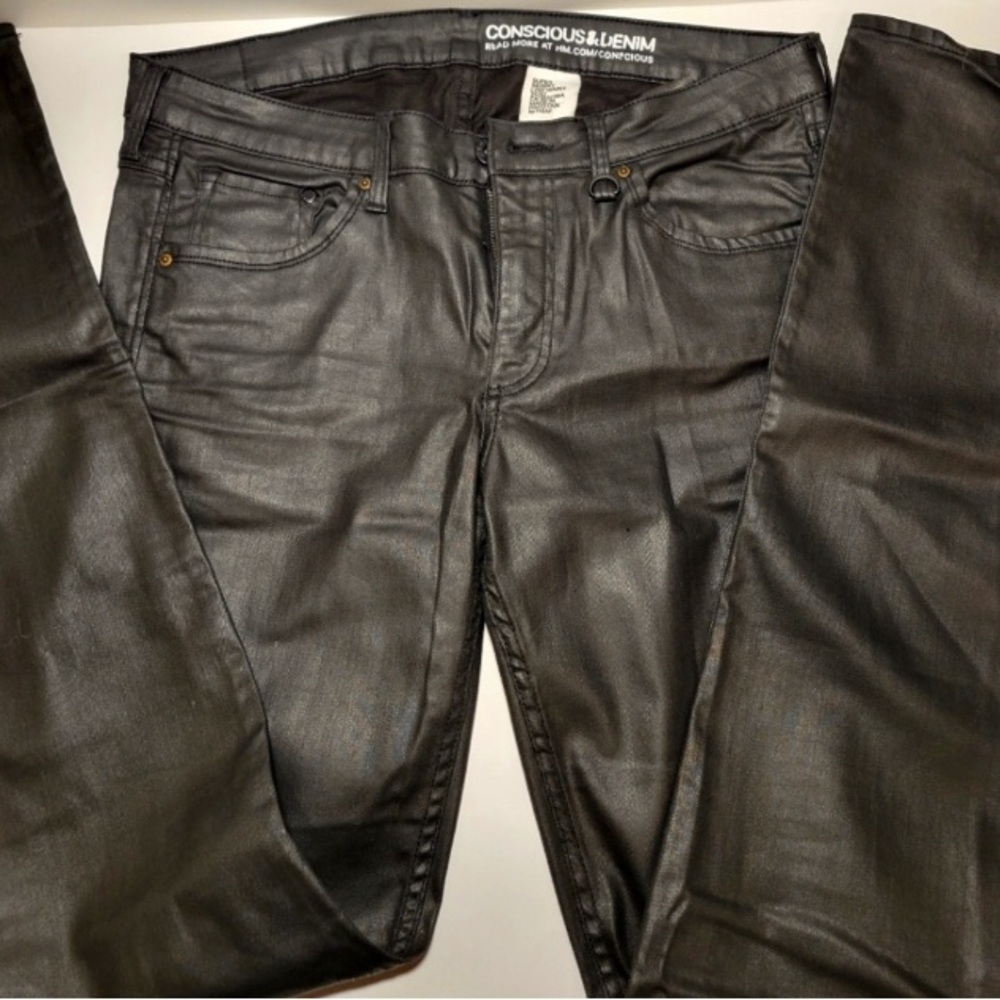 Size 31/32 fits small Low Super Skinny Waist Women’s Conscious Denim h&m Black